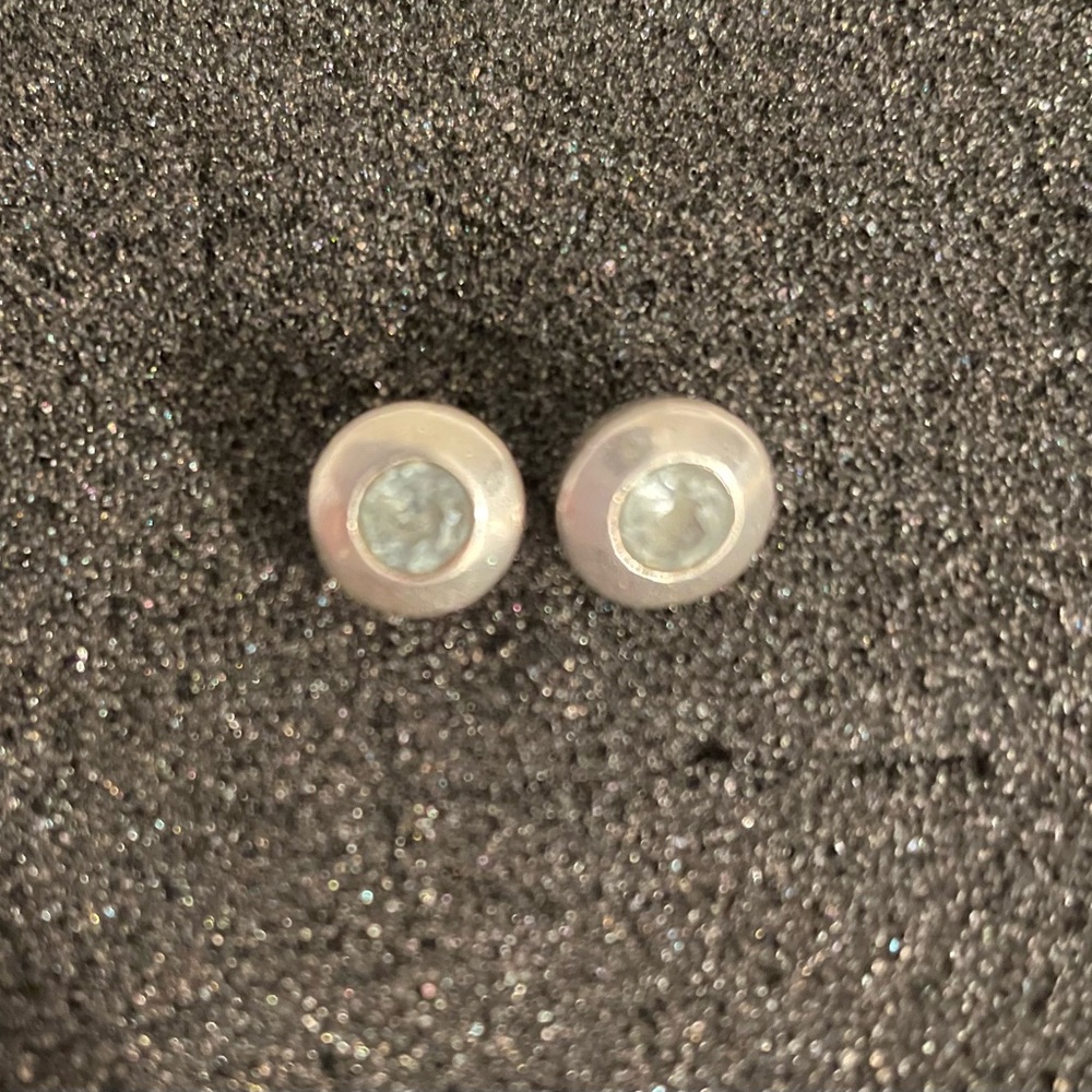 💥$10 or 3 for $15💥 Silver tone and light blue Stud Earrings